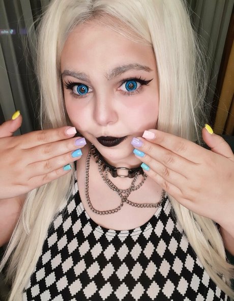 softbunnybun model nude pics
