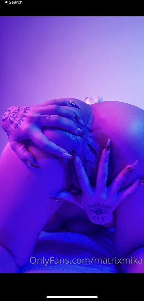 Matrixmika erotic model galleries