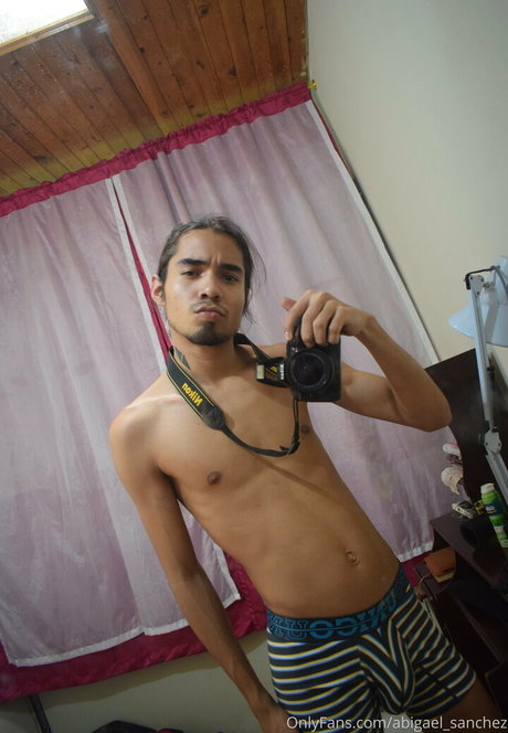 abigael sanchez high quality actress pictures