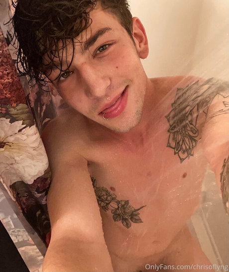 chrisoflyng sexy actress galleries