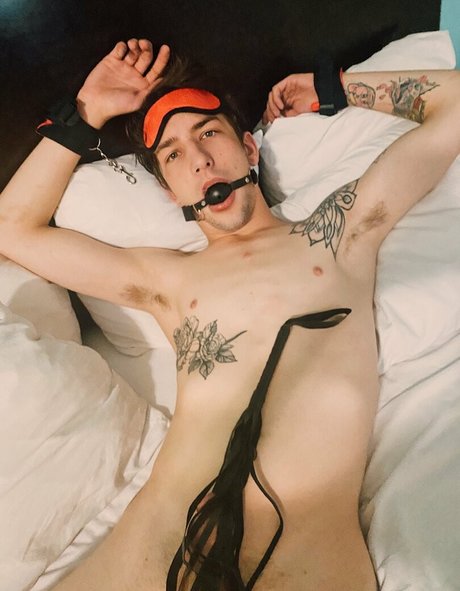 chrisoflyng nudes pornstar image