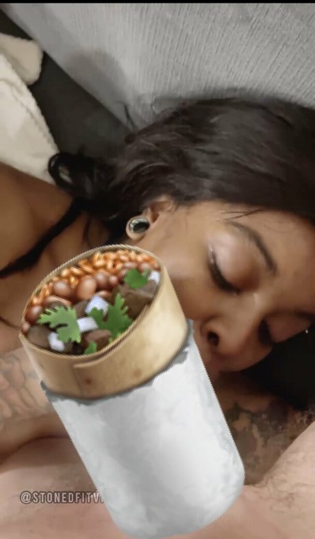 stonedfitvixen naked actress images