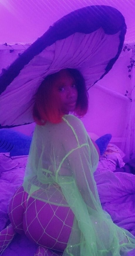 aaimztako pretty pornstar gallery