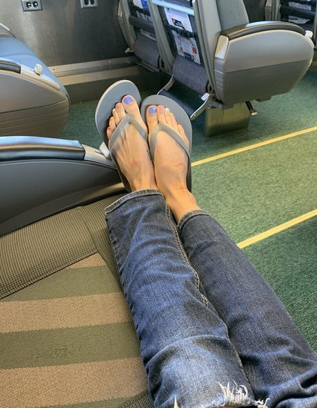 realgarnetrose art actress archive