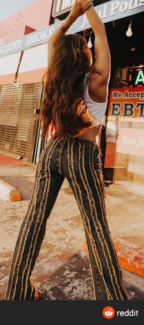 Ava Allan star nice pic