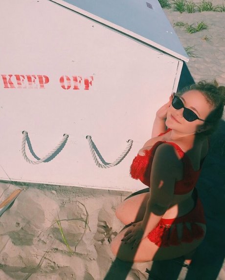 Harley Steins pornographic model photo