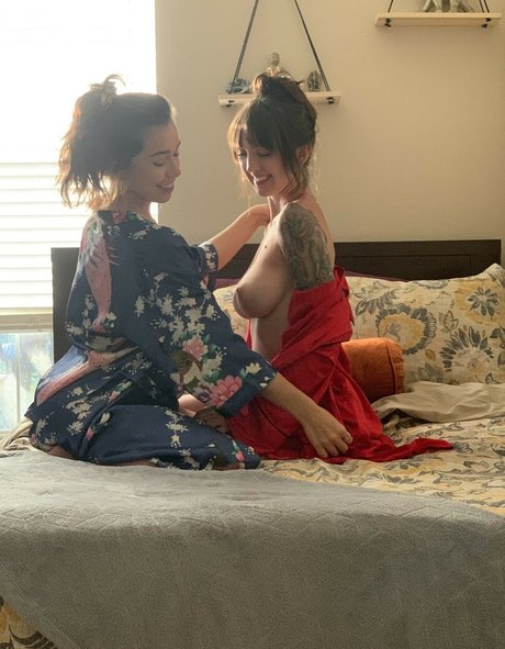 Alli Peach Hamilton star naked picture