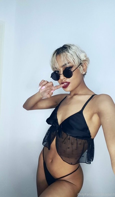 bluelah3 nudes model galleries