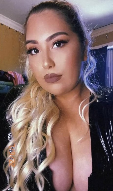 teen shower onlyfans hot images