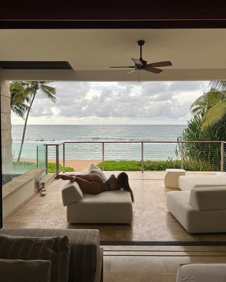 Alexa Dellanos star hot archive