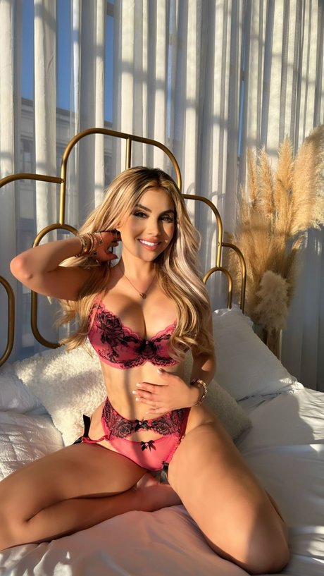 Alexa Dellanos nice pornstar pictures