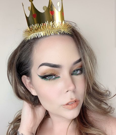 Suzy Berhow star beautiful photo