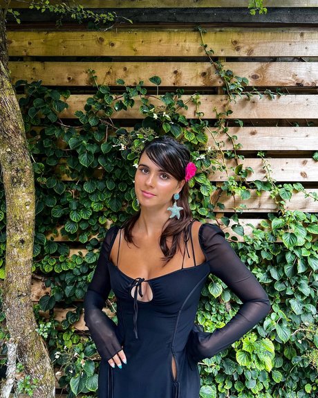 Sophie Slape sexy actress pic