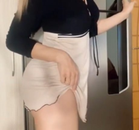 Helen Japa top star photos