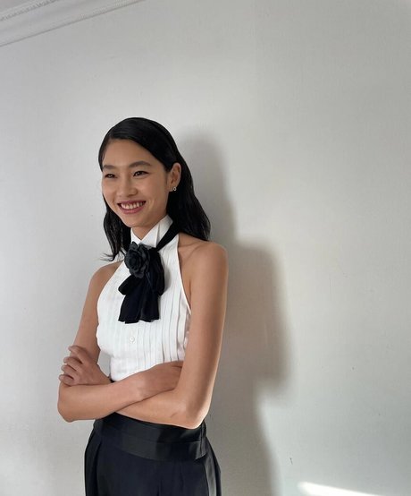 Jung Ho yeon star perfect photo