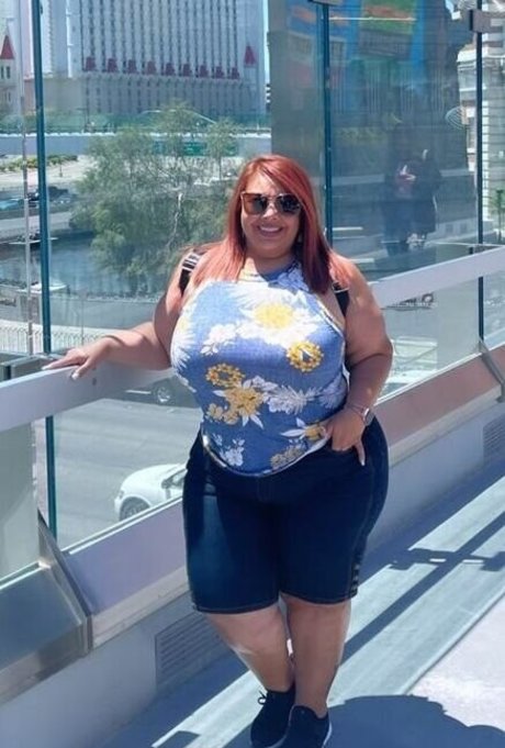 SueAnn high quality actress img