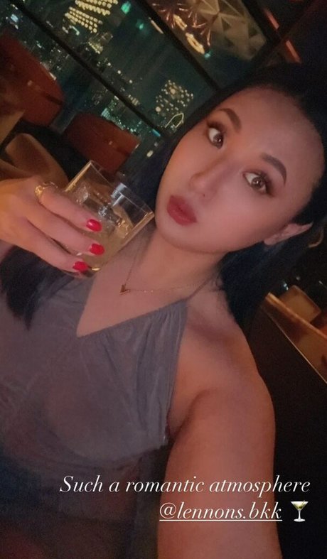 Yurino Hana nudes pornstar gallery