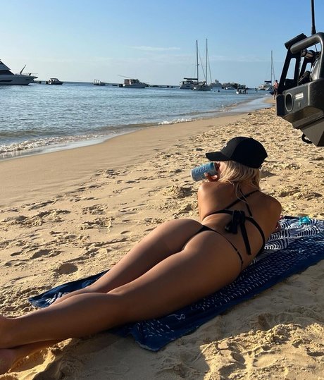 Ruby Warren pornstar adult pic