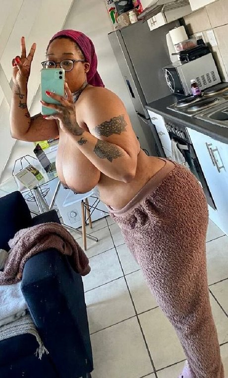 Bootymanda pornstar nudes pic