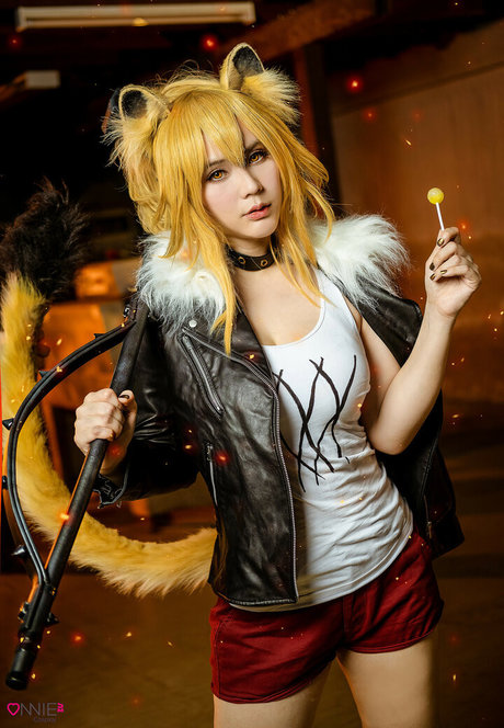 OnniesM star hot photo