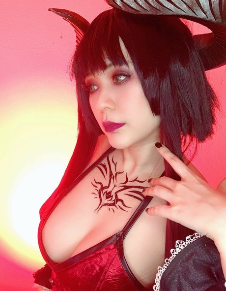 OnniesM xxx pornstar pic