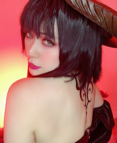 OnniesM nudes model images