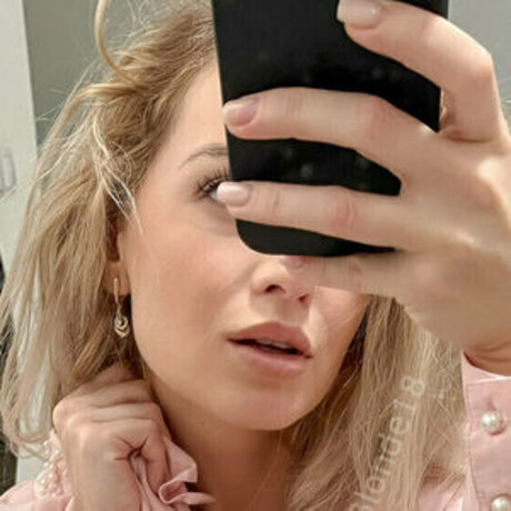blueeyesblonde18 star beautiful archive