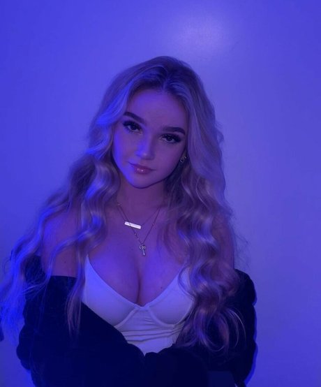 Jordynhesterr art actress photo