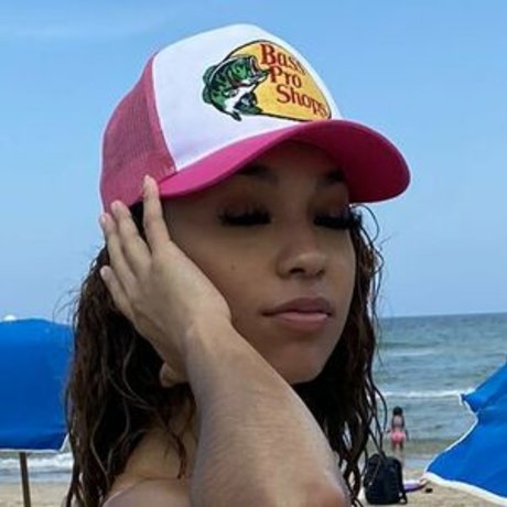 bryonceee nice pornstar photo