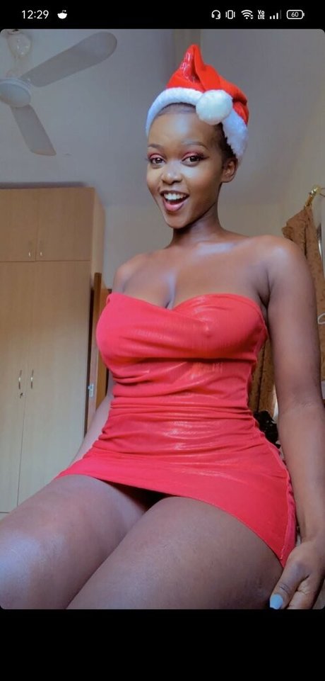 Kellytumtum pornstar erotic pics