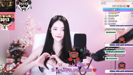 somsom o0o star nudes pictures