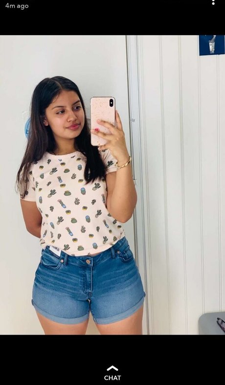 Dulcearl model erotic photos