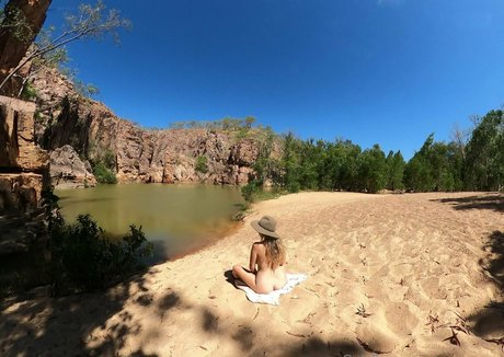 Wears ren pornographic actress pics