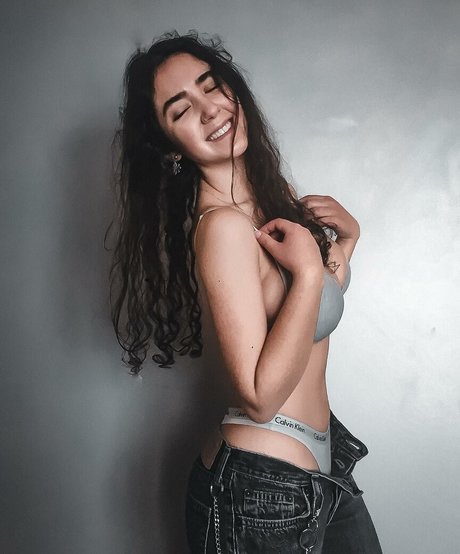 Gisela Guzman Madariaga star nude pictures