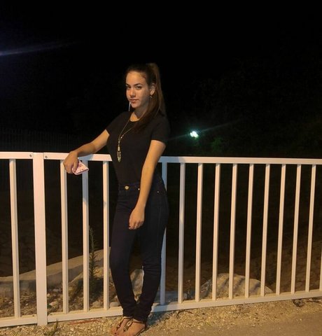 Sara Avni pornstar art images