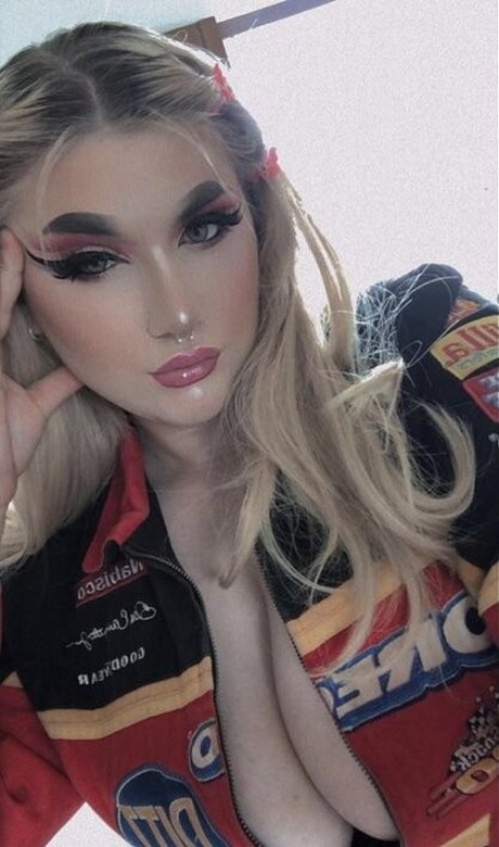 Sophie C star art archive