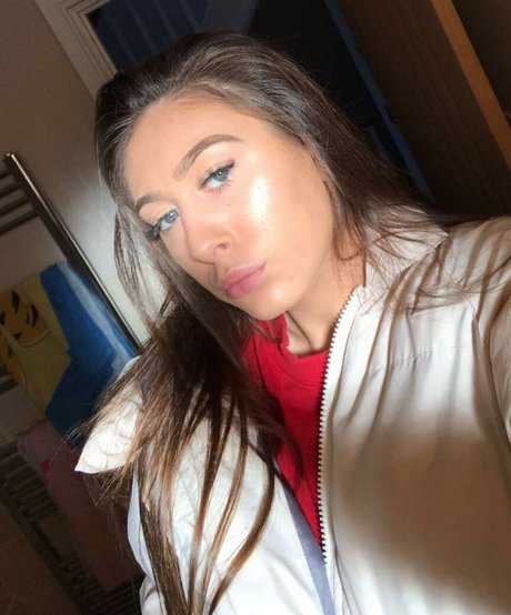 Soph Alice nude model gallery