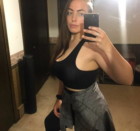 Sydney Martichuski star free img