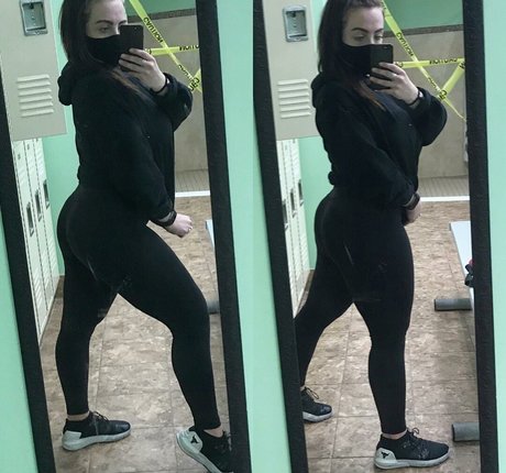 Sydney Martichuski pornstar beautiful img