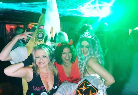 Kirsty Eccleston xxx model gallery