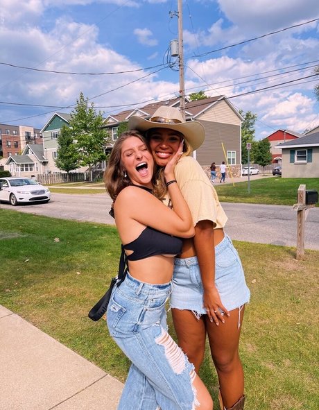 Efiyenia Stavropoulos art model pictures