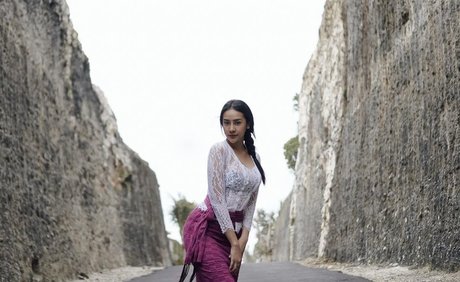 Anya Geraldine model galleries