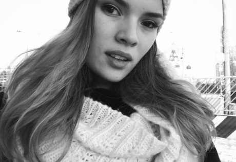 Sveta Koltunova sexy actress image