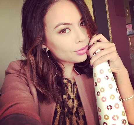 Janel Parrish pornstar high quality pics