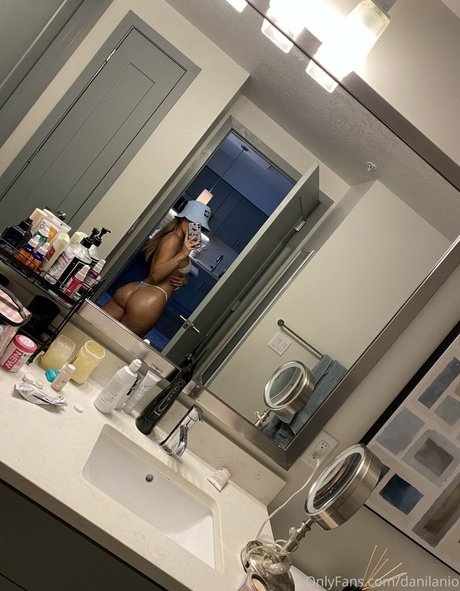 danilanio pornstar adult img