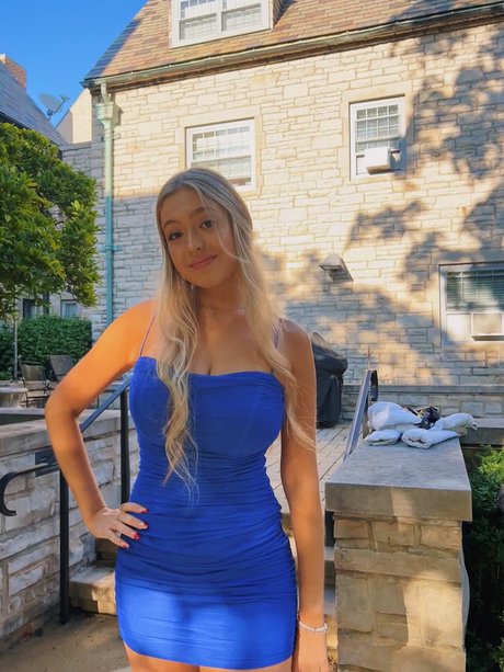 Alina Fernandez star naked archive