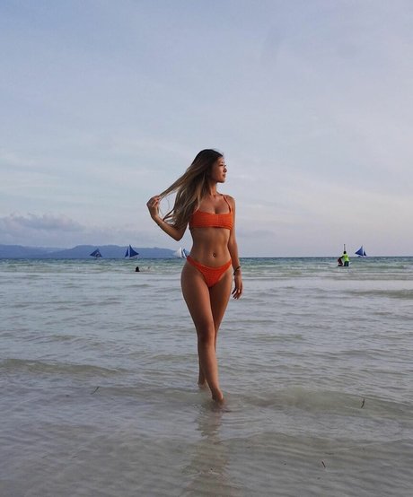 Gloriawuuu star hot pictures