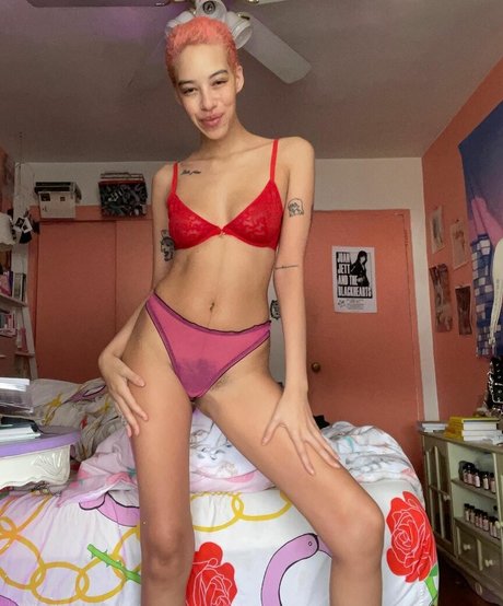 Sebastian Rosemarie star sexy image
