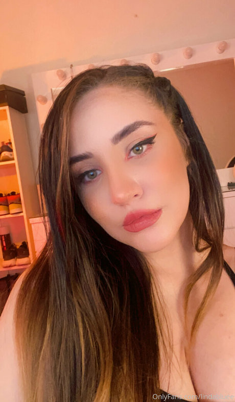lindabluee pornstar adult photo