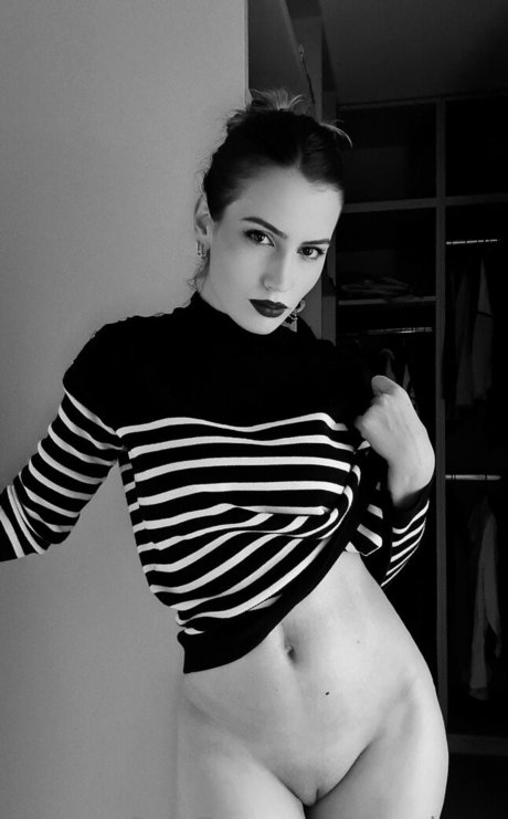 sarrabooo pornstar free archive